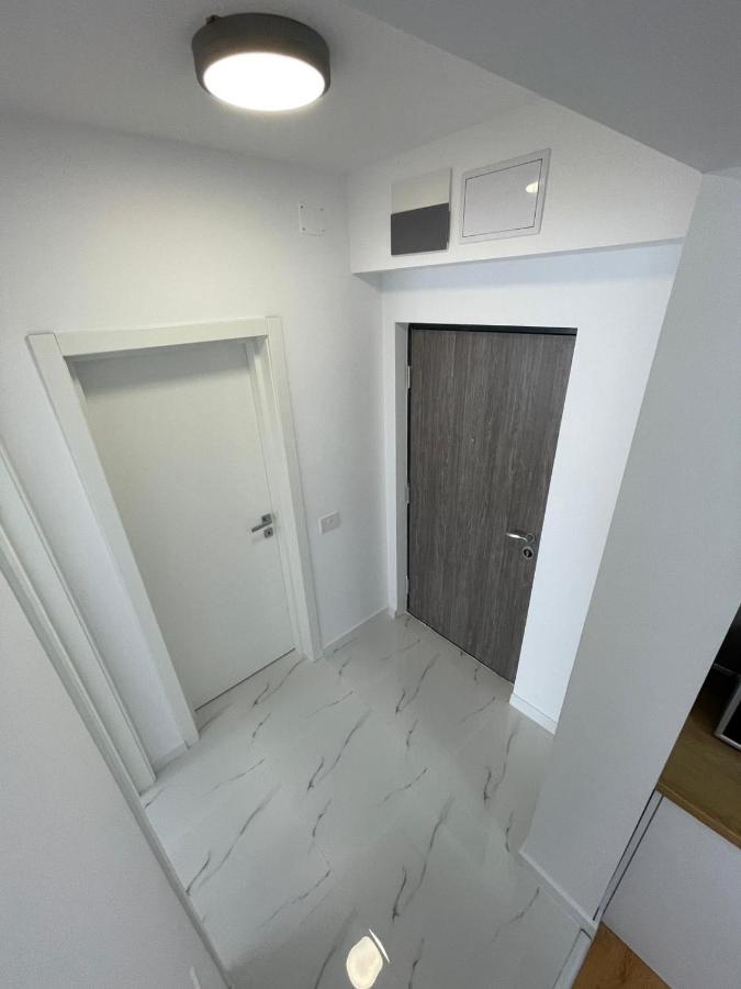 Silence Apartment 2 Oradea Exterior photo